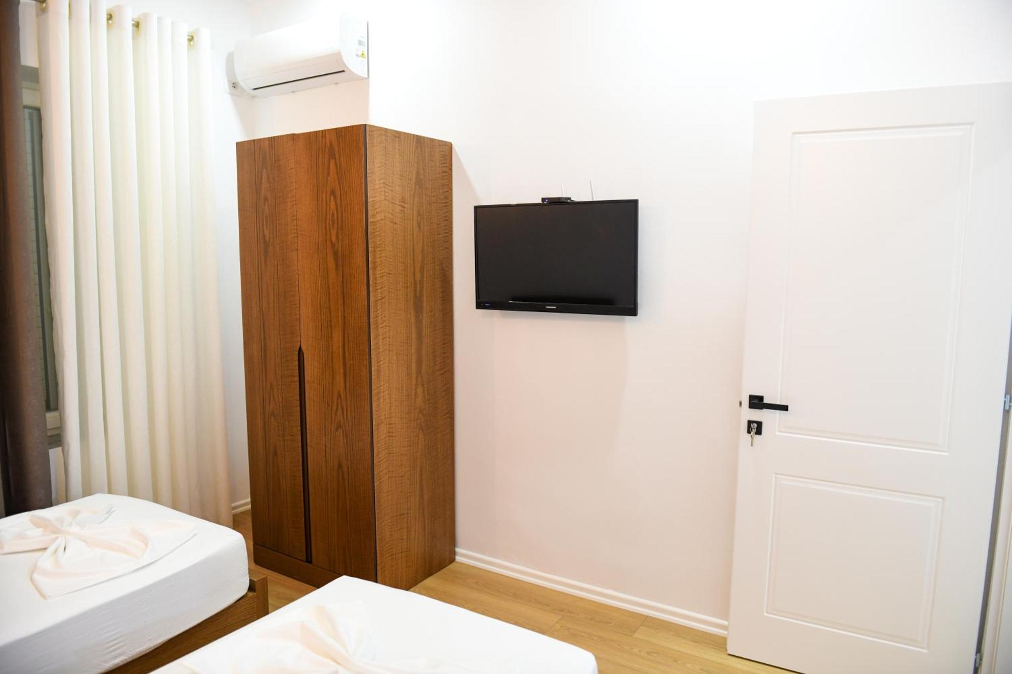 Guest House Cela City Centre Berat Zewnętrze zdjęcie